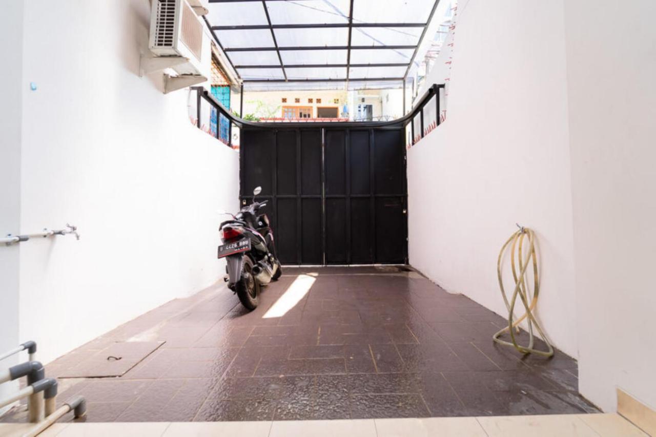 Koolkost Syariah @ Kebon Kacang III Street Jakarta Exterior photo